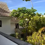 وأجنحة ريجينسي كونتري كلوب فندق 3*