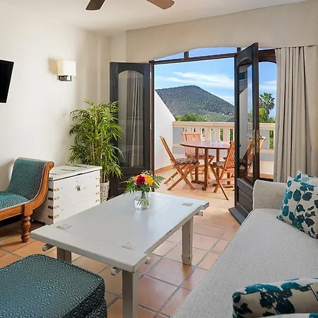 Regency Country Club, Ξενοδοχείο 3*