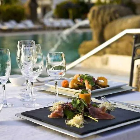 Отель Regency Country Club, 3*