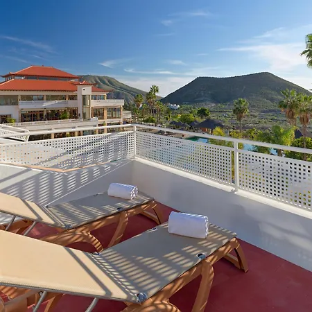 Regency Country Club, Ξενοδοχείο 3*