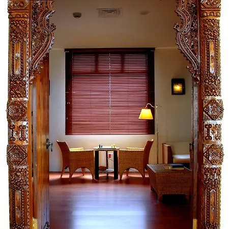 Ξενοδοχείο Regency Country Club,