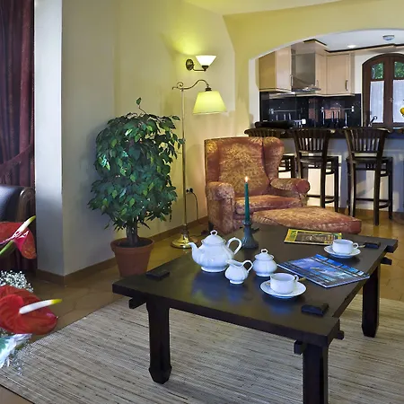 Ξενοδοχείο Regency Country Club,