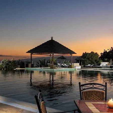Hotel Regency Country Club,